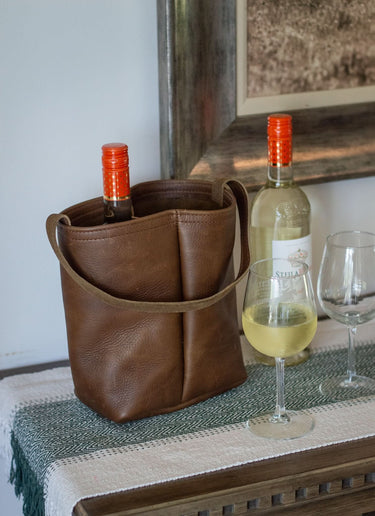 Leather Urban Dual Wine Tote for 2 wine bottles in Mocha